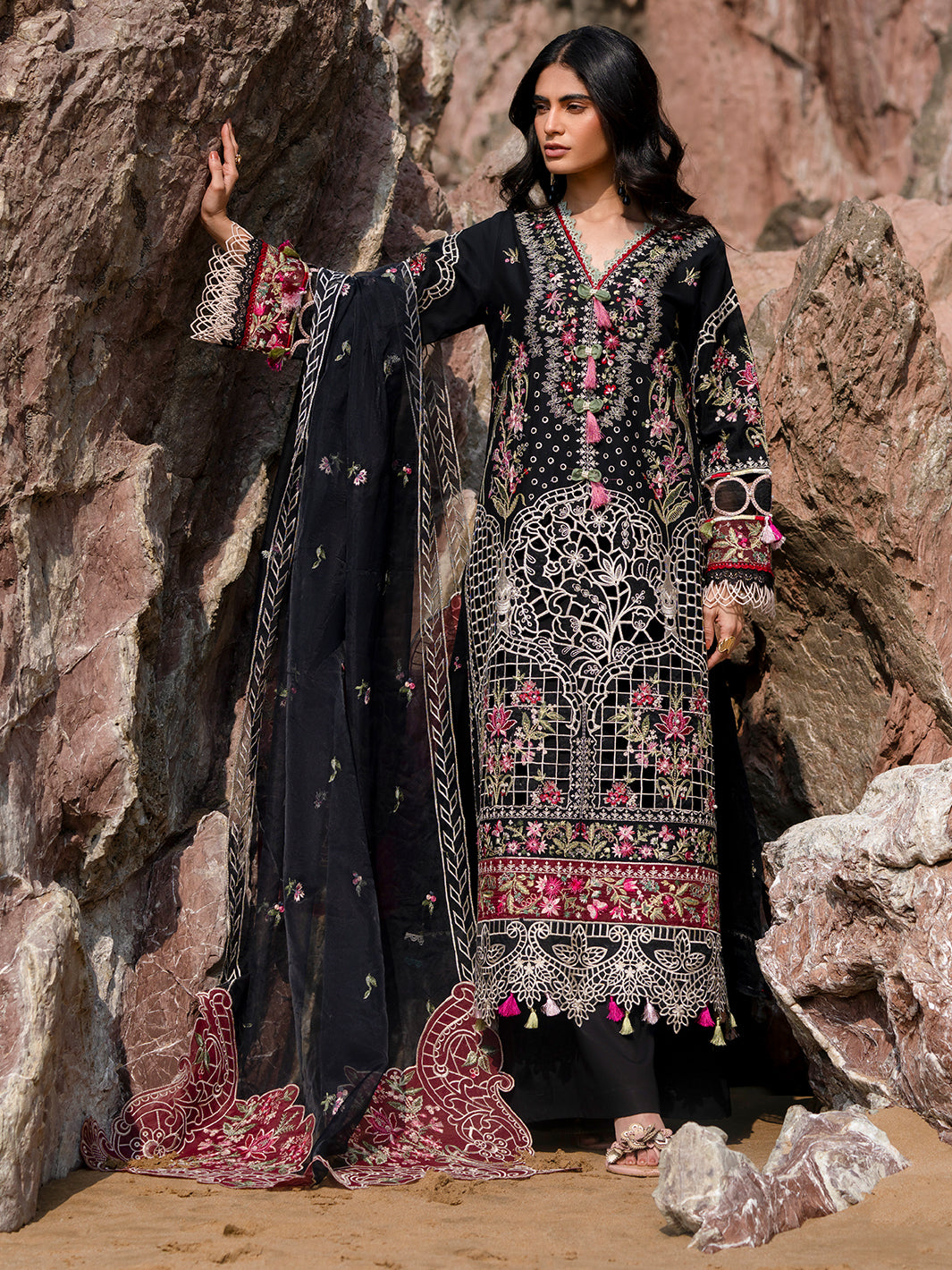 Azure 3 PC Luxury Lawn MAHNUR