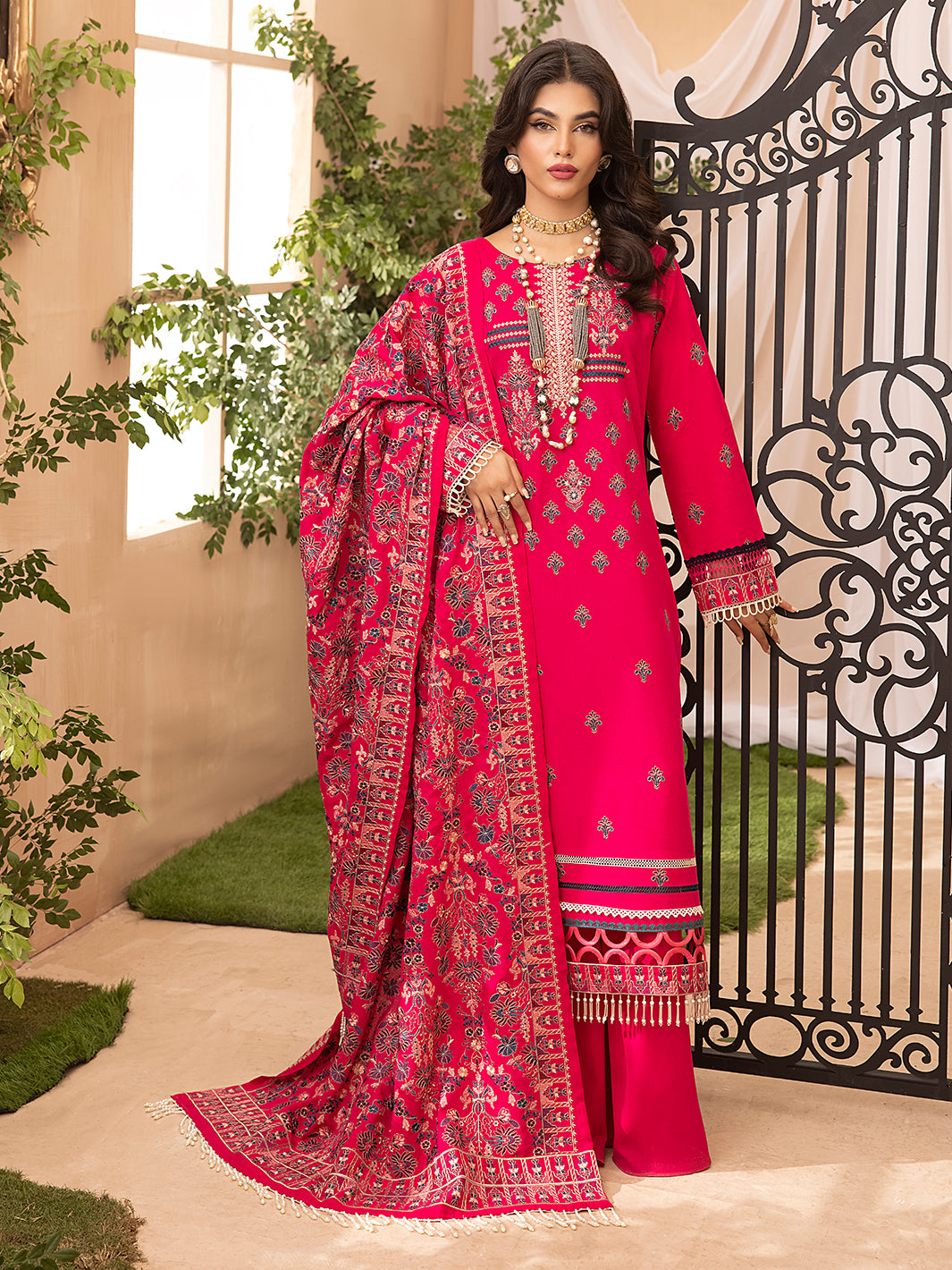 Meharbano Luxury Karandi Shawl '23