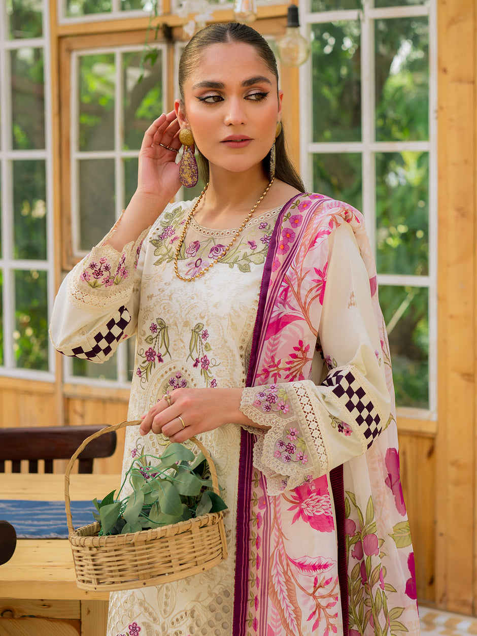Mahnur | Shanaya Luxury Lawn 25 | Hooriya main image 0