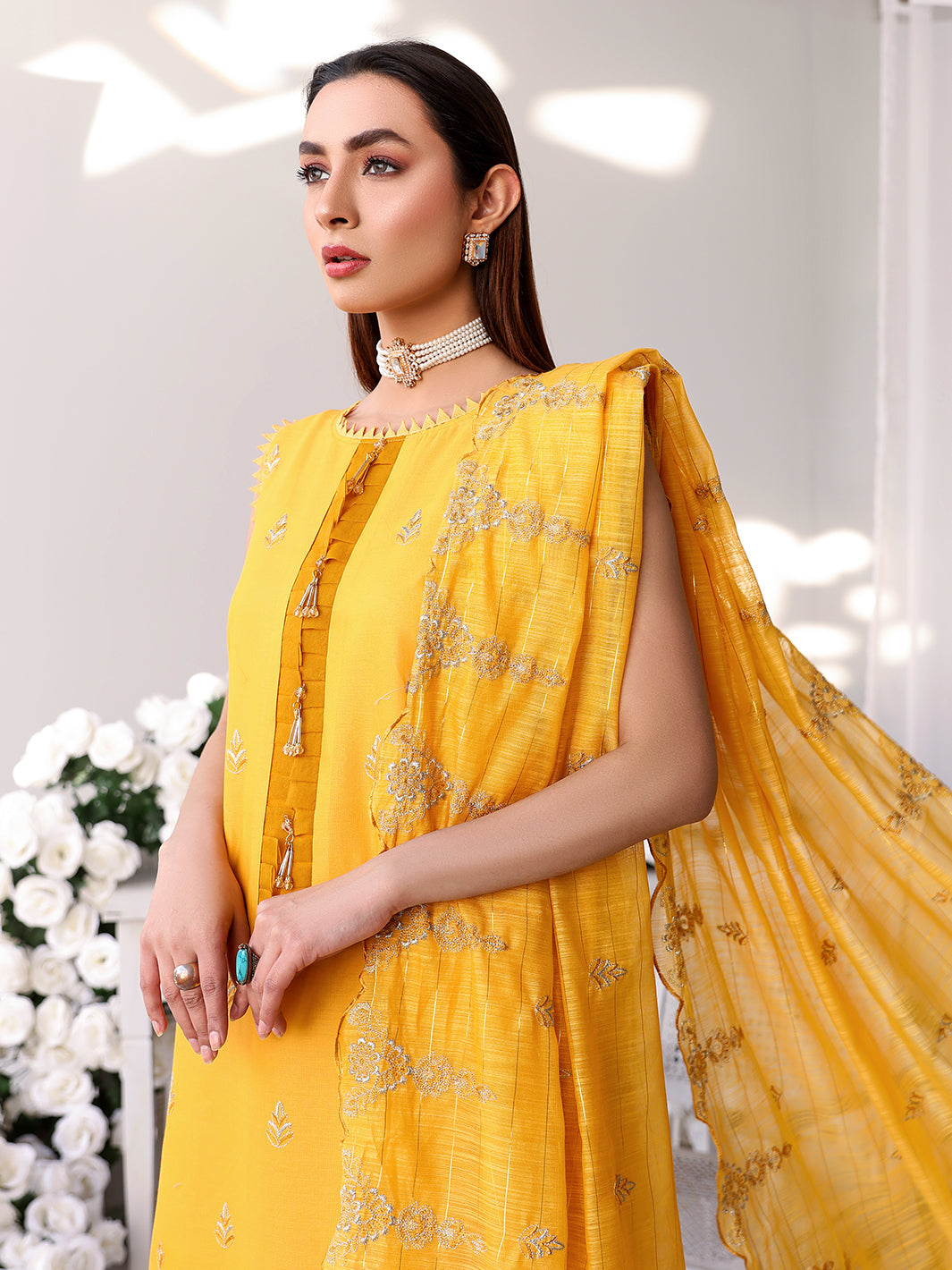 Design 05 | 3 Piece Unstitched – MAHNUR